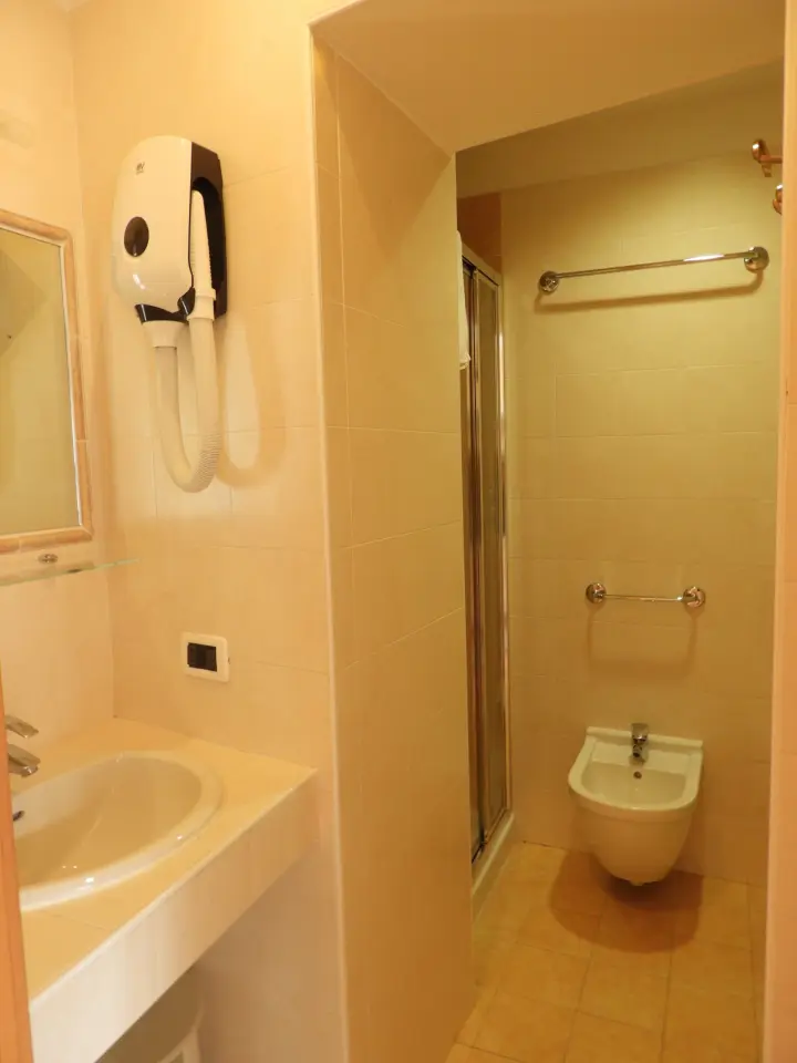 Bagno della camera 7 dell’Hotel La Meridiana