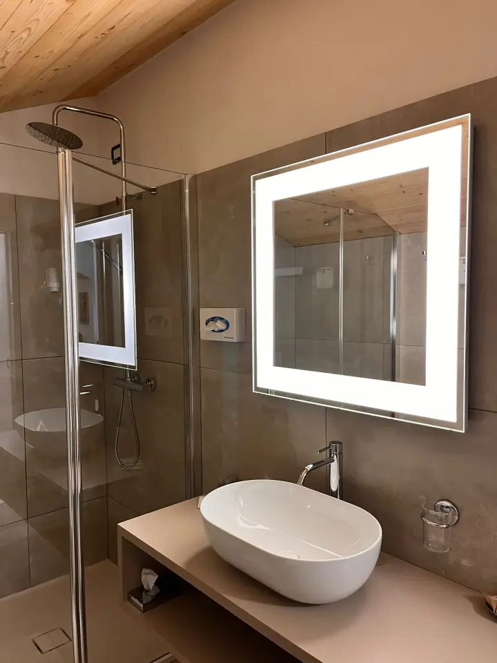 Bagno della camera 21 dell’Hotel La Meridiana