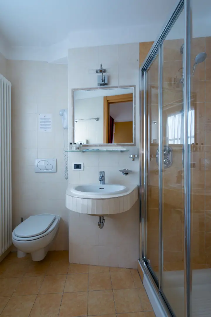 Bagno della camera 27 dell’Hotel La Meridiana